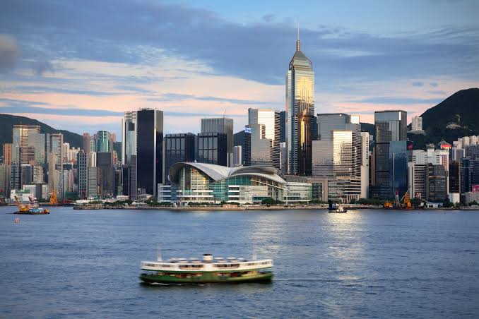 Victoria Harbour tour